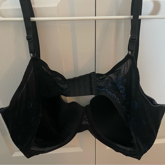 Black bra with blue lace in back. 48DDD - Picture 3 of 3